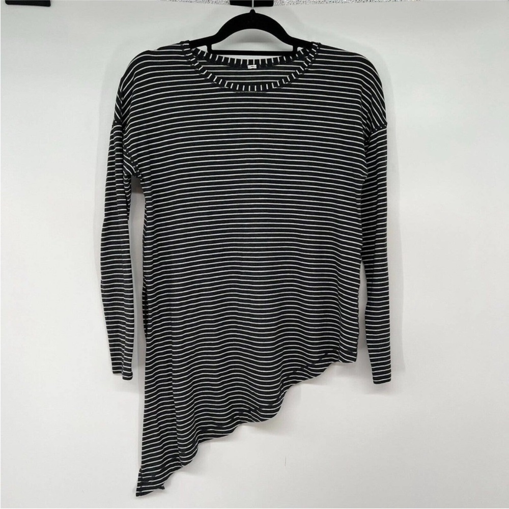 Lululemon Asymmetrical Long sleeve shirt size Medium